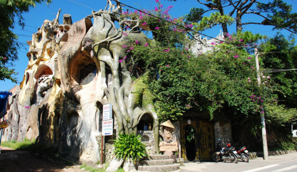 Фантастические здания и где они «обитают»: 12 необычных строений мира Фантастические здания и где они «обитают»: 12 необычных строений мира