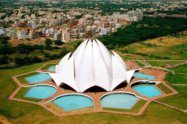 Фантастические здания и где они «обитают»: 12 необычных строений мира Фантастические здания и где они «обитают»: 12 необычных строений мира