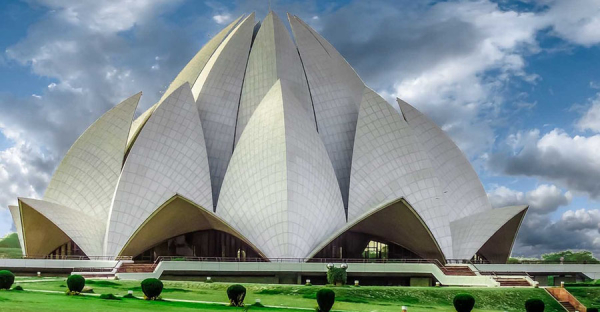 Фантастические здания и где они «обитают»: 12 необычных строений мира Фантастические здания и где они «обитают»: 12 необычных строений мира