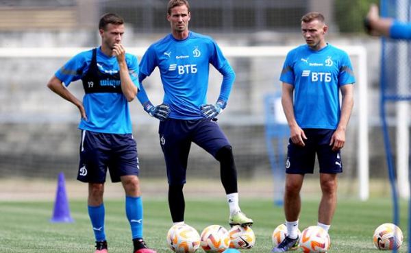 Абсурд на поле и вне его: «Динамо» возмущается, «Торпедо» притихло, РФС «футболит» Абсурд на поле и вне его: «Динамо» возмущается, «Торпедо» притихло, РФС «футболит»