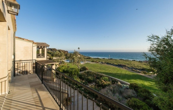 Дом Леди Гаги в Малибу: как живет эпатажная поп-дива Дом Леди Гаги в Малибу: как живет эпатажная поп-дива