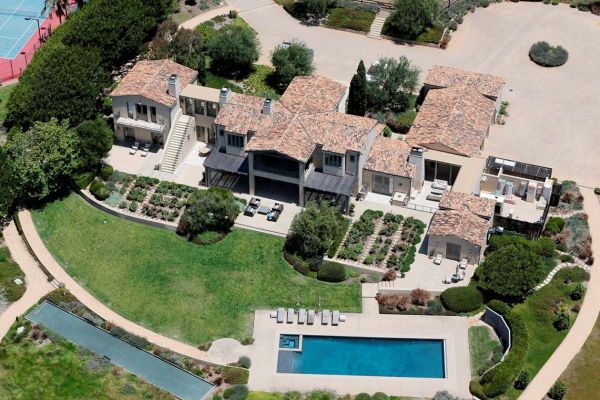 Дом Леди Гаги в Малибу: как живет эпатажная поп-дива Дом Леди Гаги в Малибу: как живет эпатажная поп-дива