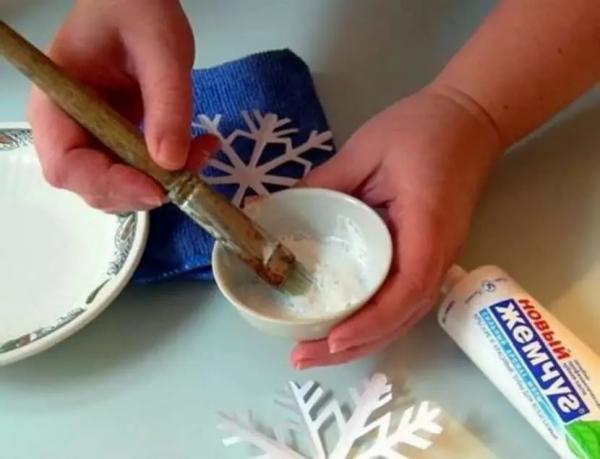 Как украсить дверь в классе к новому году: разработка и реализация идей с привлечением детей Как украсить дверь в классе к новому году: разработка и реализация идей с привлечением детей