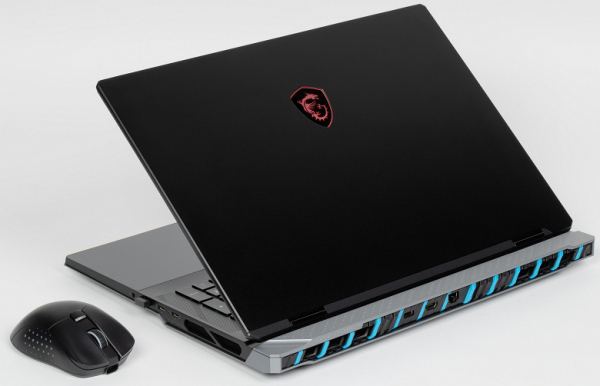 Обзор игрового ноутбука MSI Titan 18 HX AI A2XWJG-076RU с Intel Core Ultra 9 и Nvidia GeForce RTX 5090 Laptop