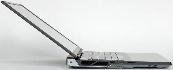 Обзор игрового ноутбука MSI Titan 18 HX AI A2XWJG-076RU с Intel Core Ultra 9 и Nvidia GeForce RTX 5090 Laptop