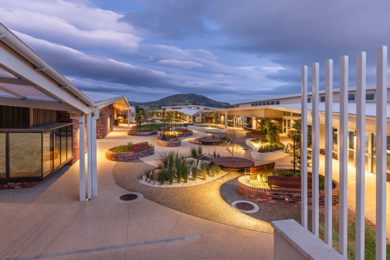 Брайтонская средняя школа в городе Баттери Пойнт, Австралия