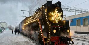 Волшебное новогоднее путешествие на туристическом поезде Киров — Слободской — Наш Урал и весь мир