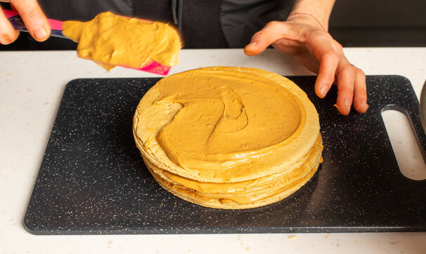 Торт «Медовик», шаг 13/15